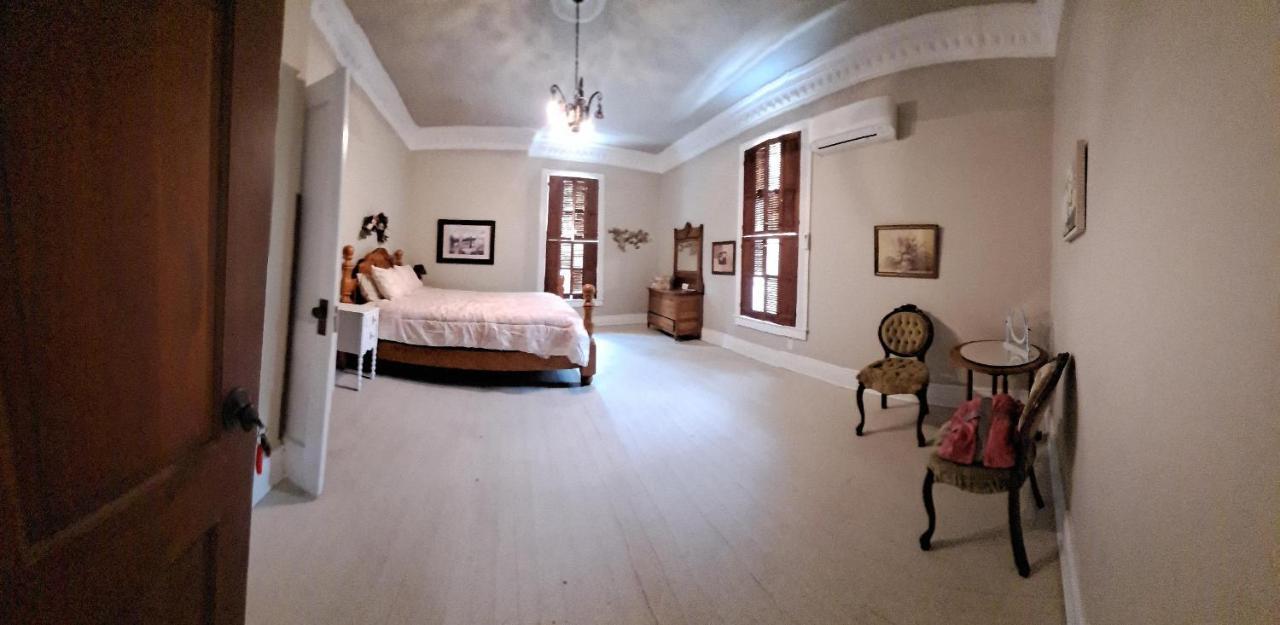 Bed and Breakfast Leslie Manor Глазго Экстерьер фото